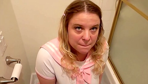 Chubby Amateur Babe Creampied In The Bathroom